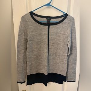 Ann Taylor - S Petite Long Sleeve Light Sweater